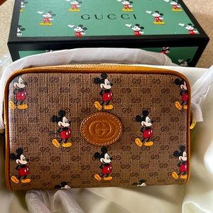 Disney x Gucci crossbody bag